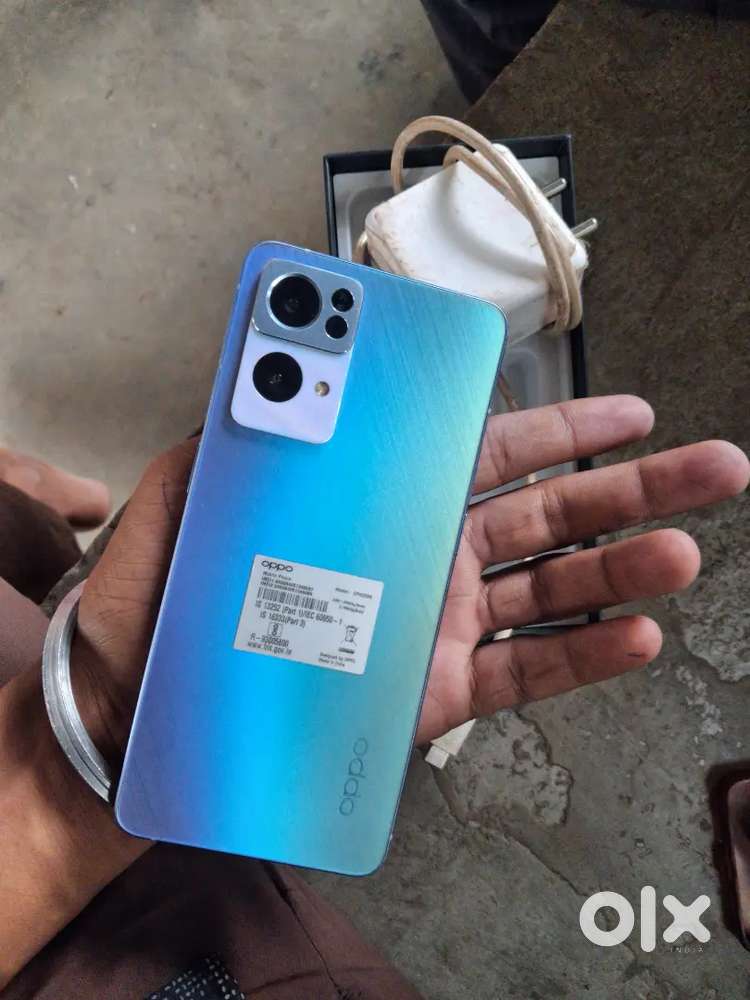 Oppo Reno7 pro 5g.