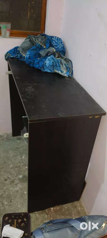 Normal table +shoes rack