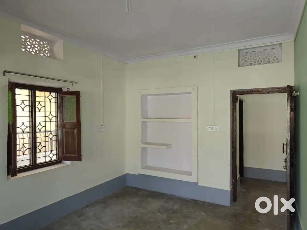 2 BHK [3 Rooms] at Bank Colony, Fazalganj