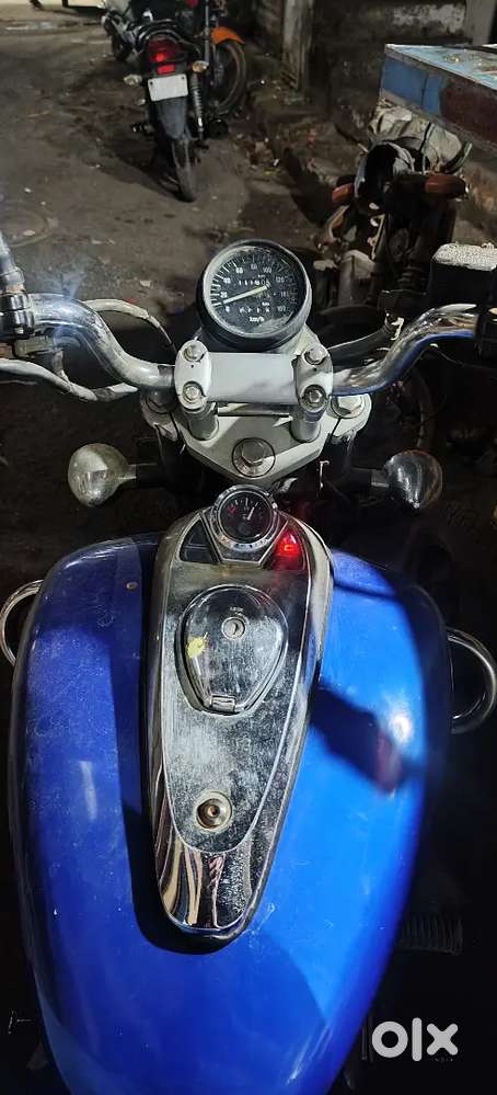 Bike pure new condition me hai