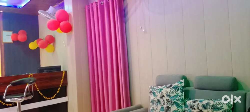 Spa job only for girls