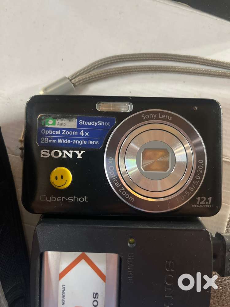 Sony cybershot camera