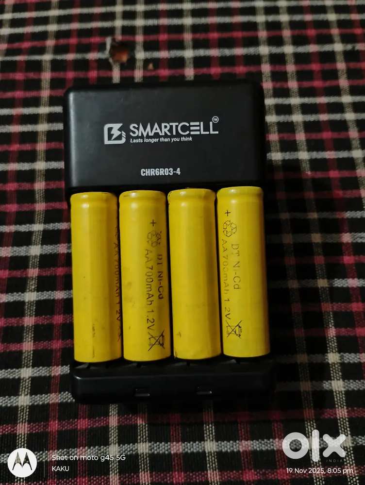 Cell charger with rechargeable cell AA cell