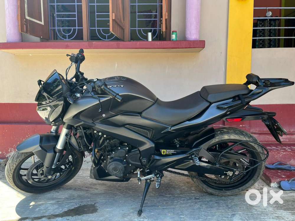Bajaj dominar 400