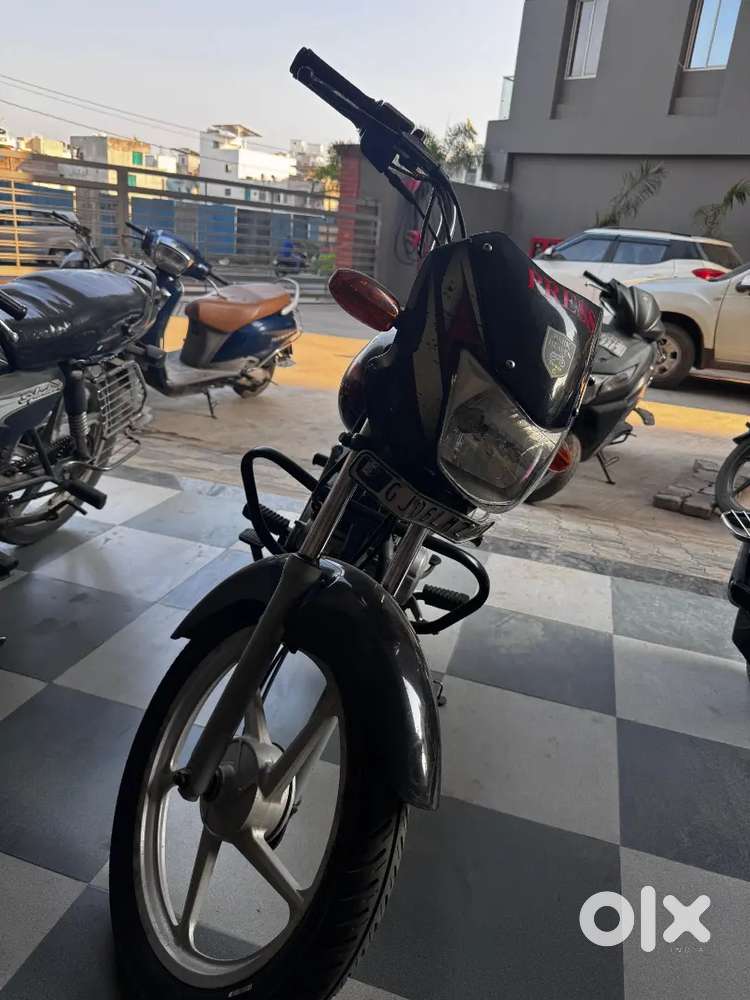 Bajaj discover 100 cc petrol