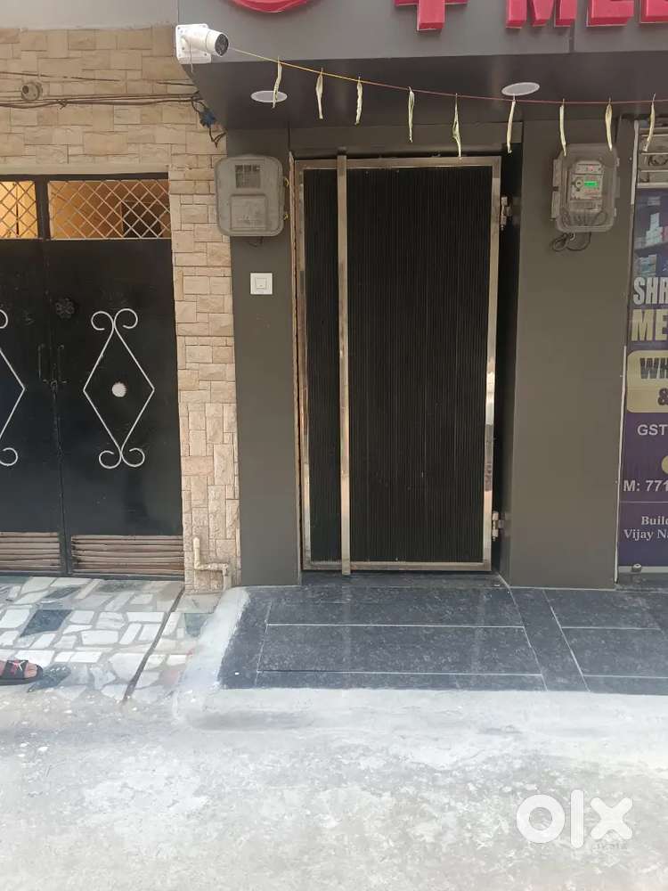 Pg for only girls  per girl 5000