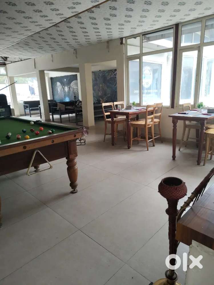 Restaurant manager female , housekeeping staff female .