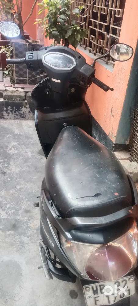 Urgent sale all paper ok new condition no aney problem