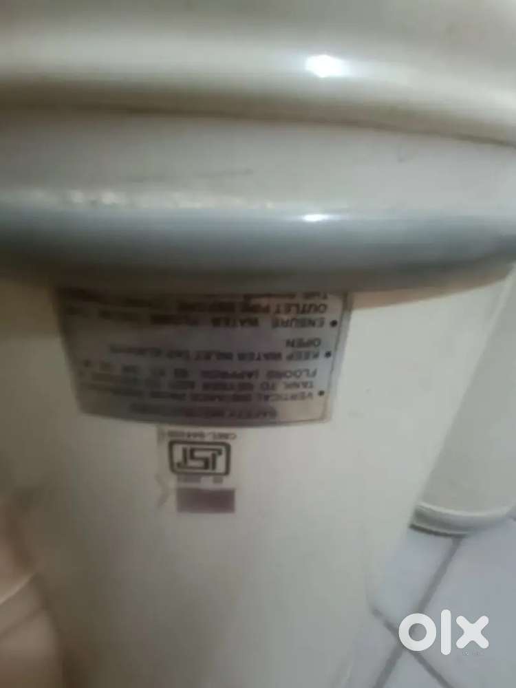 Crompton Geyser 25 litre