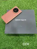 Honor magic V3 Red color 12gb ram 512gb storage Global unit available