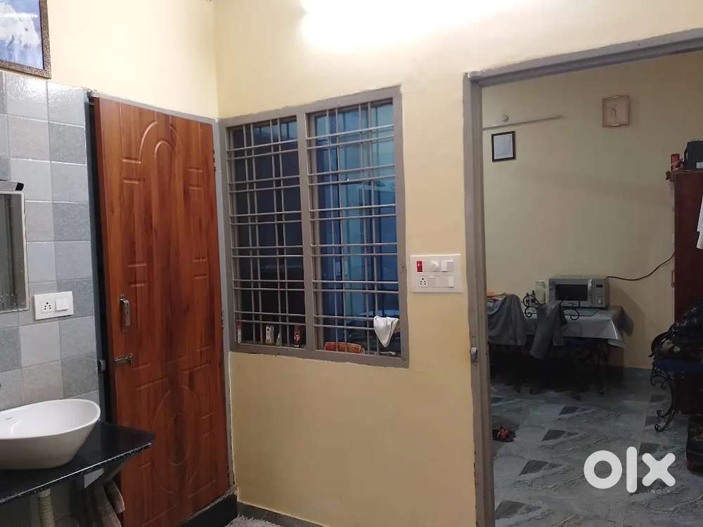 House for sale C 15/4 turner Road near himalyan school d.dun