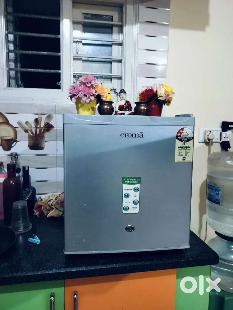Mini fridge