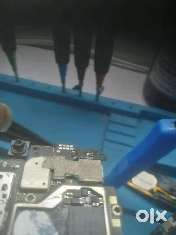 Mobile shop me ladke ki jarurat hai