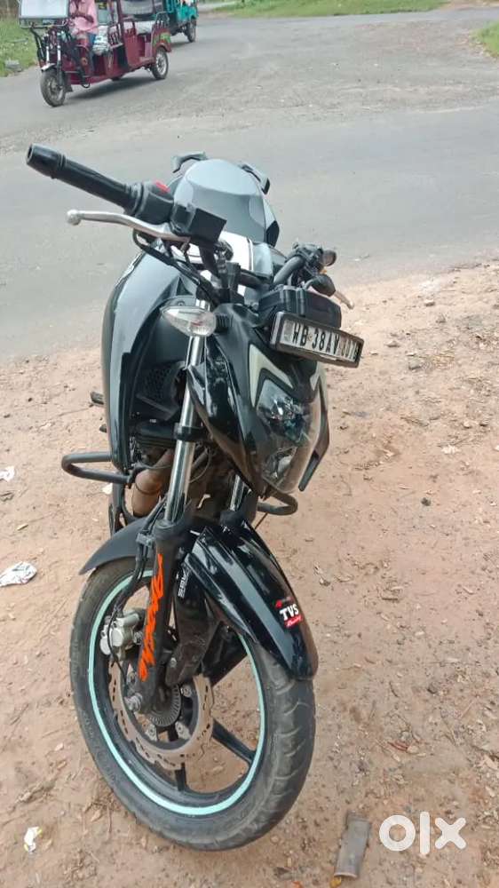 TVs Apache RTR 4v