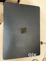 Apple MacMac book air m2 8GB 512 SSD - UNDER WARRANTY