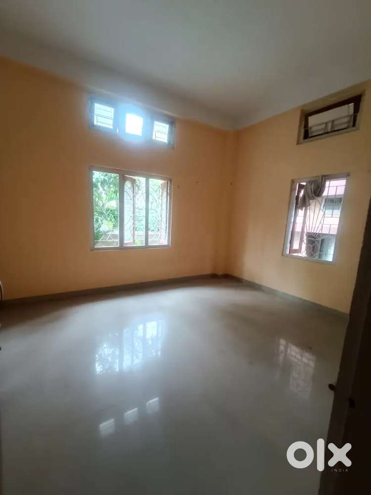 2bhk house with open car parking available for rent Borbari Location