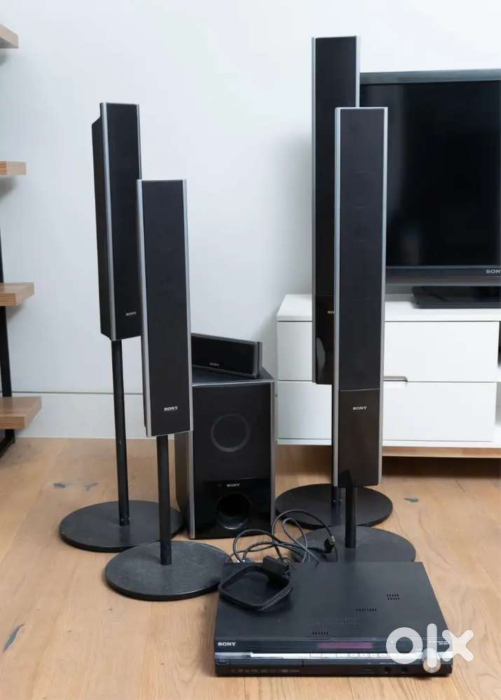 Sony 5.1 Home theatre DVD music system 4 Tower speaker amplifier