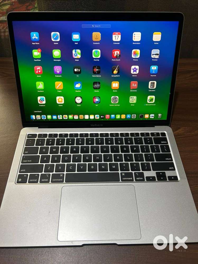Apple MacBook Air Laptop: Apple M1 chip, 13.3-inch Display