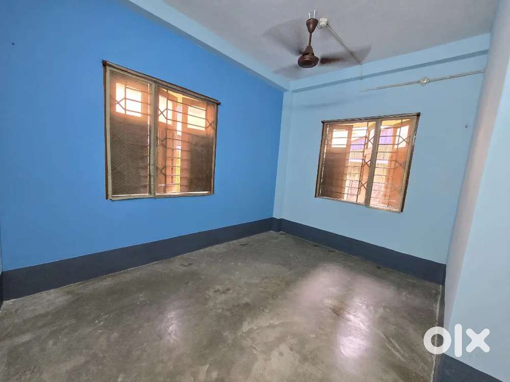 1 RK ROOM Available For Rent Netaji Metro Near Banerjee Para Road