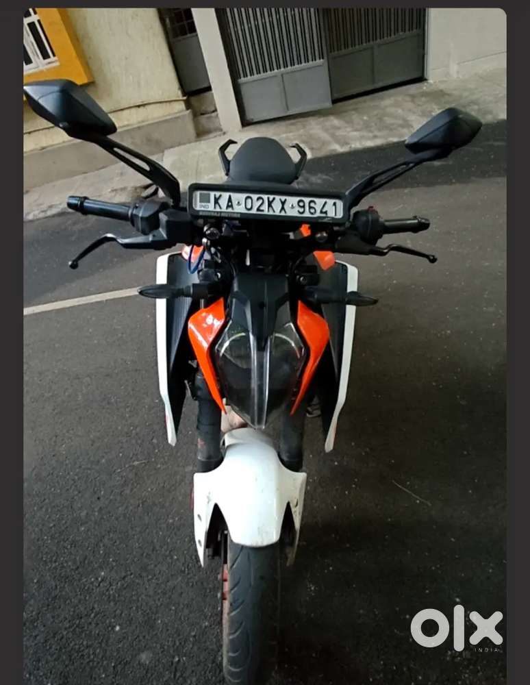 Duke 250 Showroom Condition