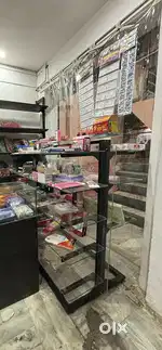 Shop showcase for display items