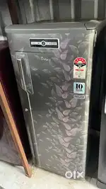Single door fridge available for sale