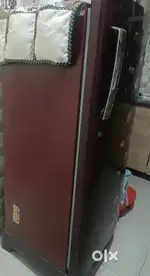 Fridge (Refrigerator)