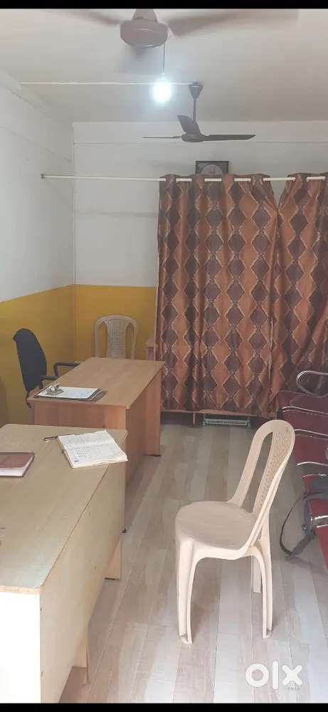 തലശ്ശേരി പിലാക്കണ്ടി പ്ലാസക്കുള്ളിൽ  Shop Room 9500 രൂപ മാസ വാടകയ്ക്ക്