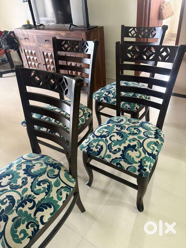 4 nos Chairs in good condition