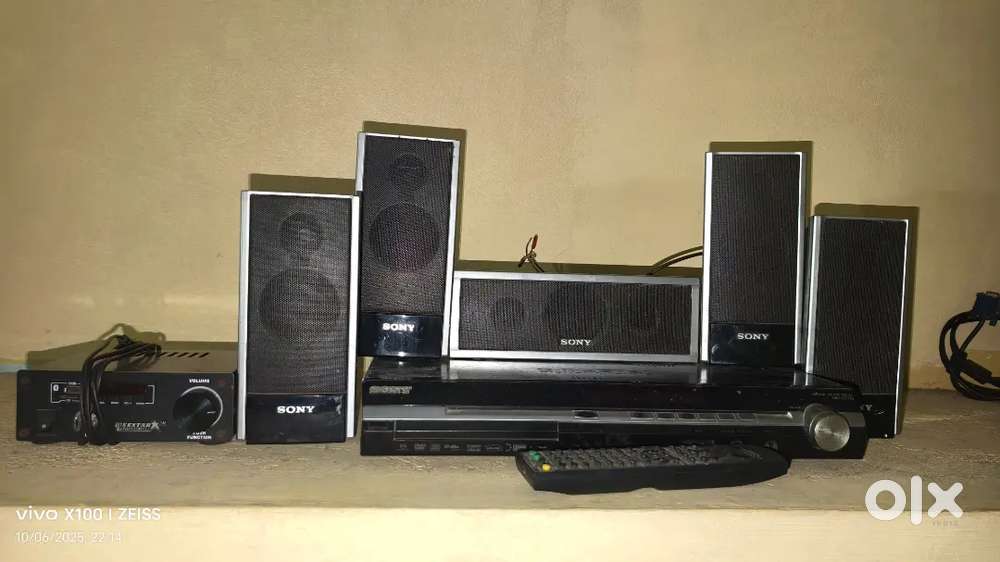 Sony 5 satalite speakers 140 watts each
