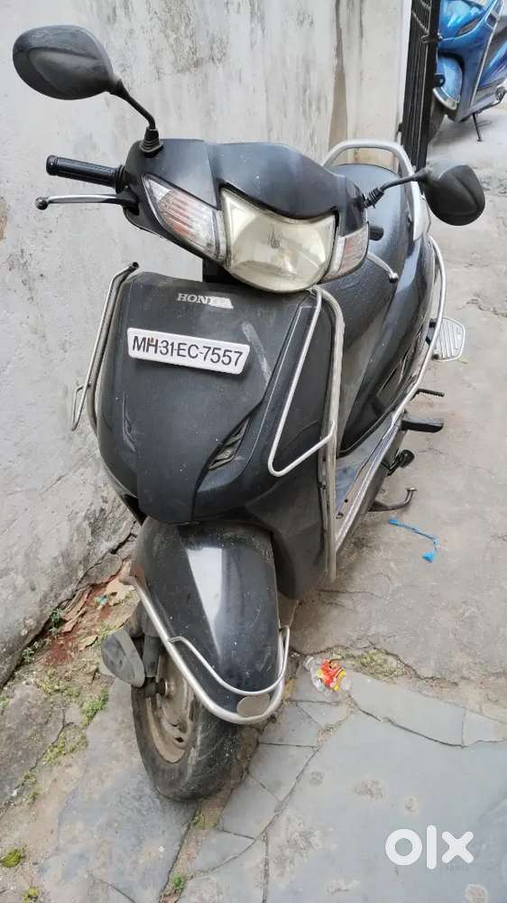 Black Honda Activa top condition