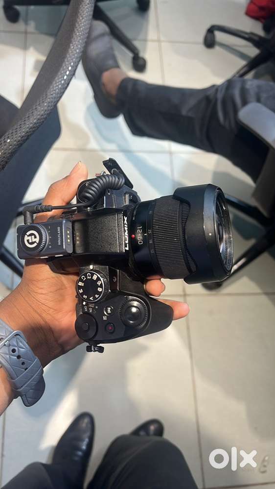 PANASONIC LUMIX G85 4K Mirrorless Camera with 12-60mm lens
