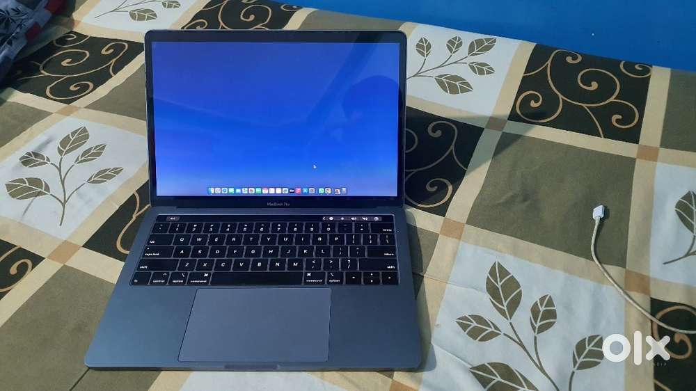 Macbook pro touch bar 2019
