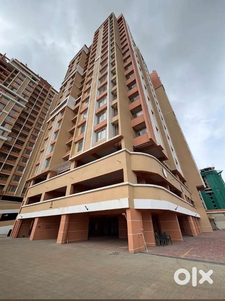 SEMIFURNISH READY POSSESION 3BHK NEAR SAMIR LOWNS RAVET