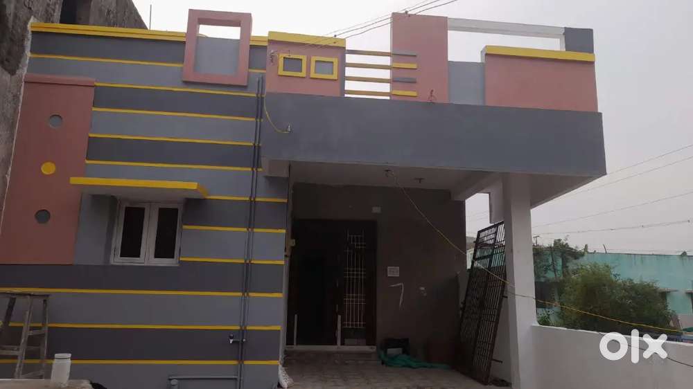 Individual corner house for sale