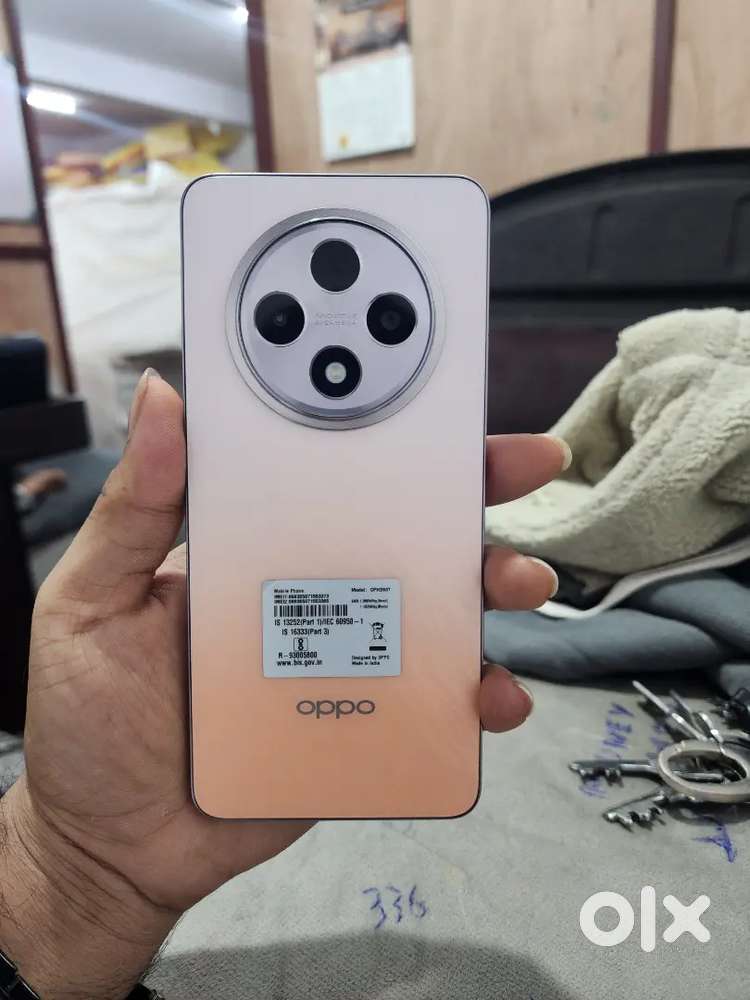 Today best usable phone oppo f27 5g with( 8gb ram,256 storage)