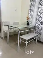 Table with with glass top (Saint gobain 12mm unbreakable glass)