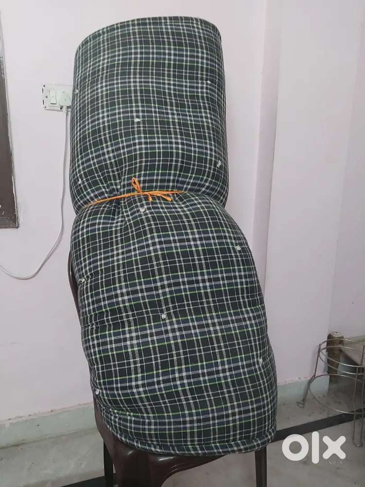 4x6 Mattress Used only 2-3 times, 4inch height