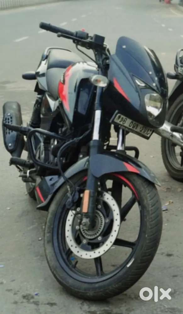 Pulsar 150