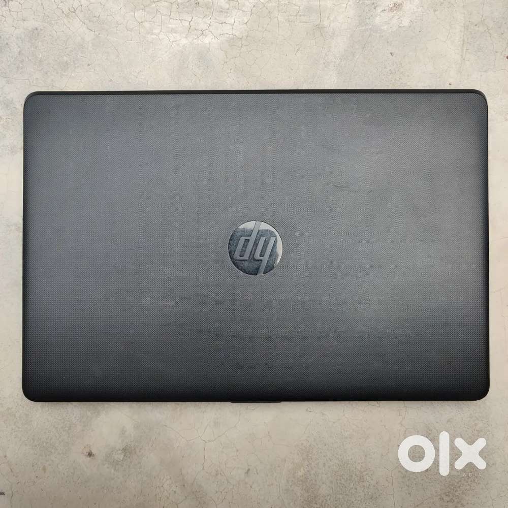 Laptop good condition hp 15.6 inch 1TB, Storage 4 gb ram, 256 Ssd.