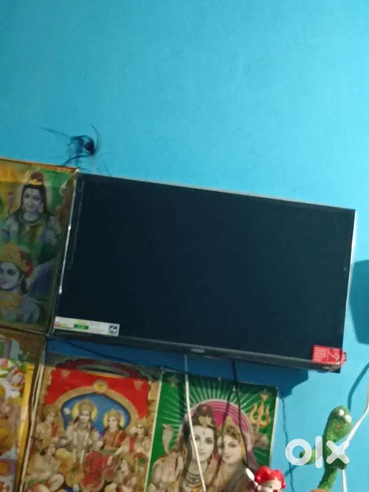 Sell android tv screen kharab hai dalwani padegi