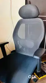 Comfortable office chair with neck rest