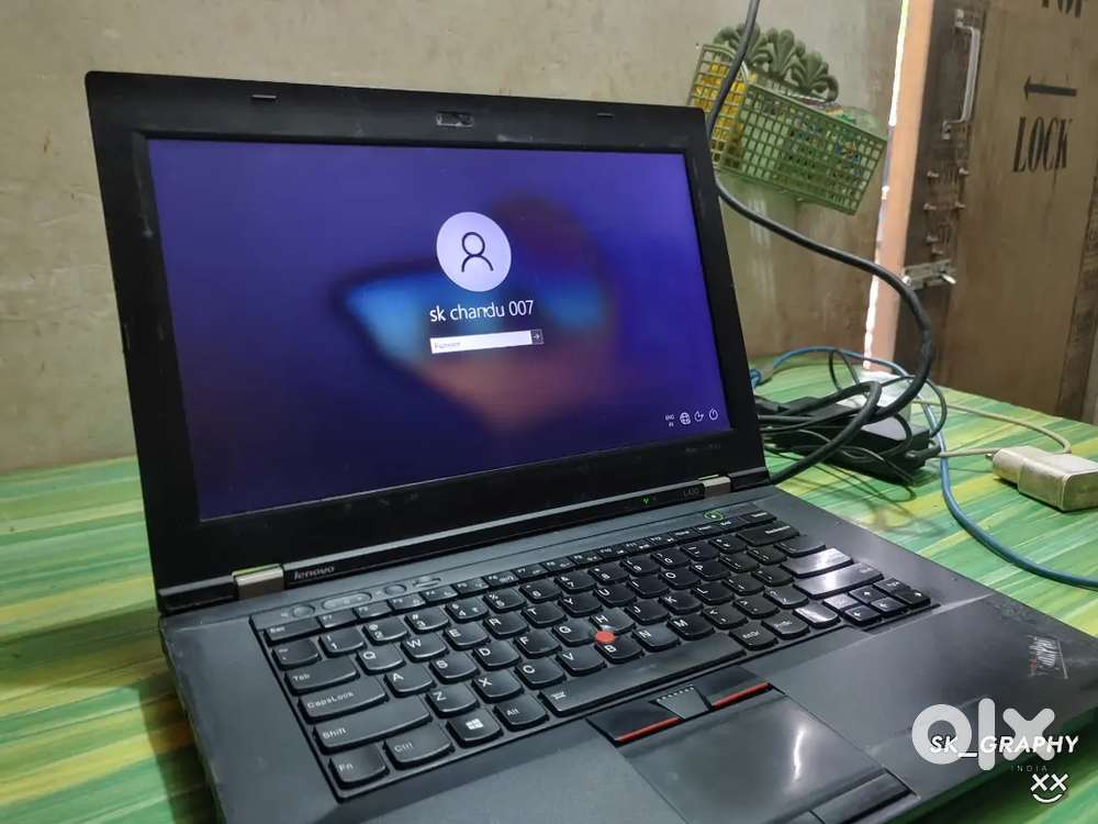 Lenovo Deksto Think pad