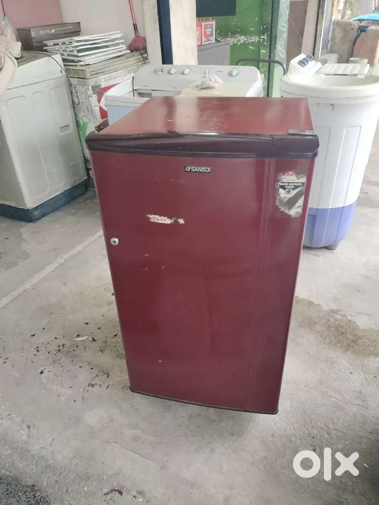 Sanui  refrigerator good condition single door 110 liter 5 star