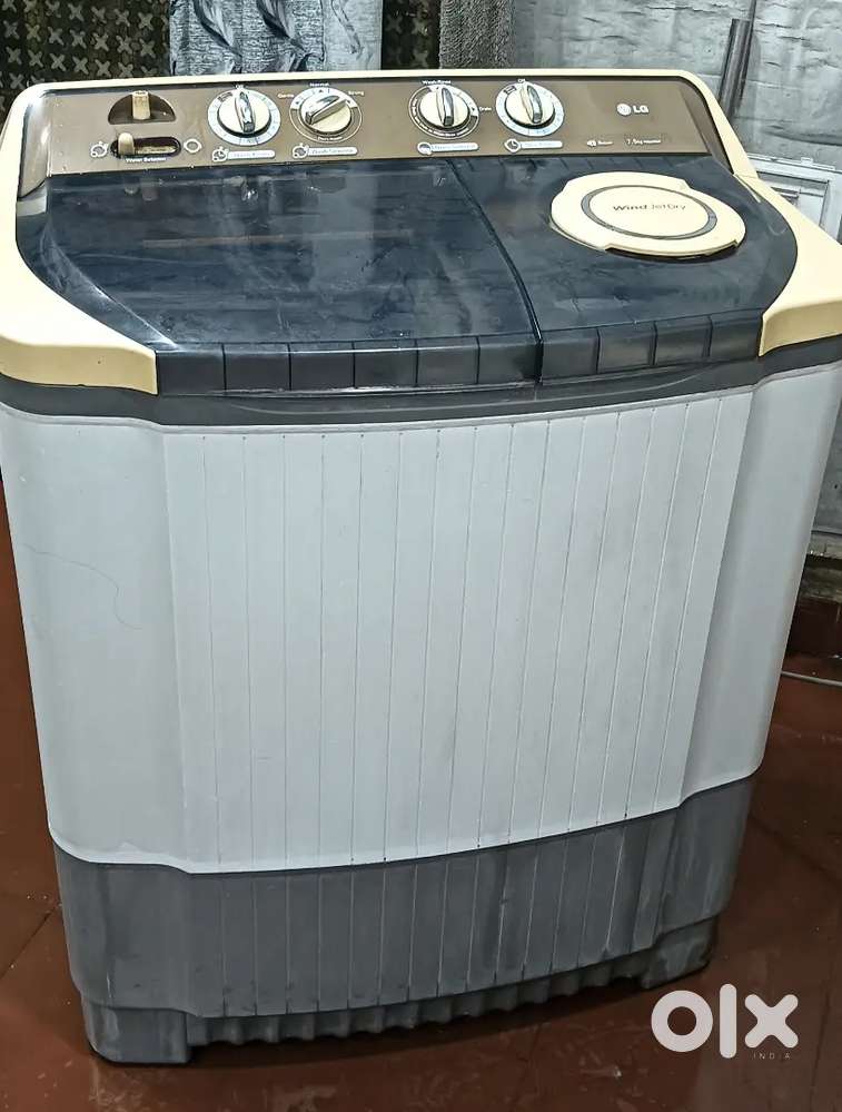 Lg 7.5  kg washing machine good working