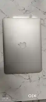 MacBook pro Retina display 13inch  late 2013 processor 2.4GHz  core i5