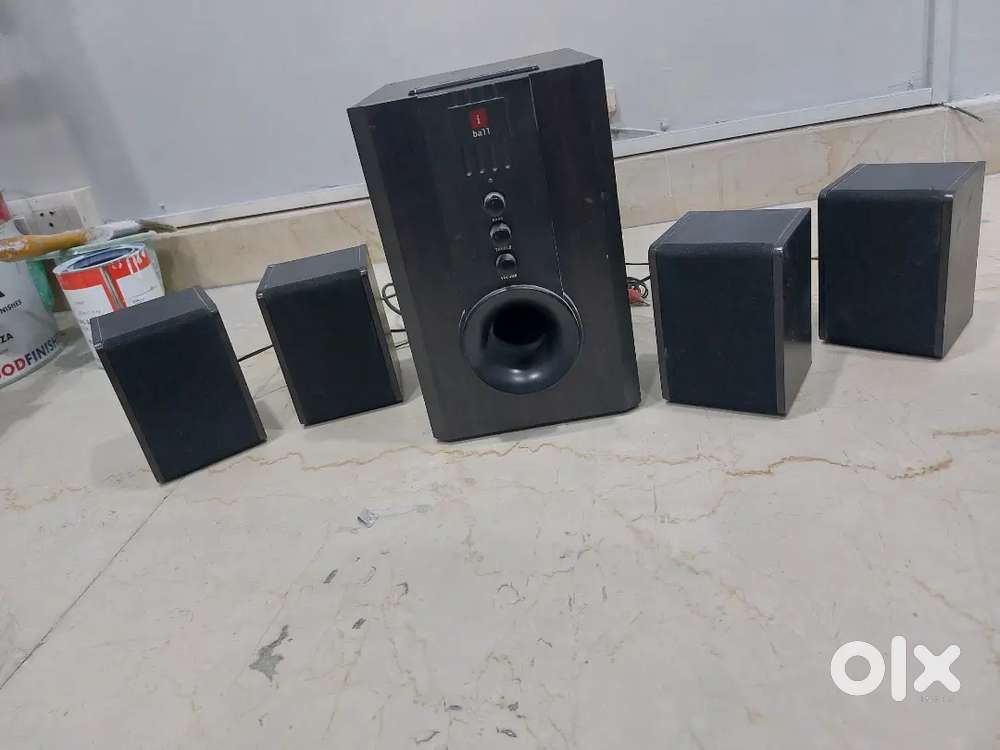 Home theatre speaker