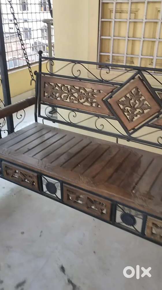 FEMALE ROOMMATE NEEDED