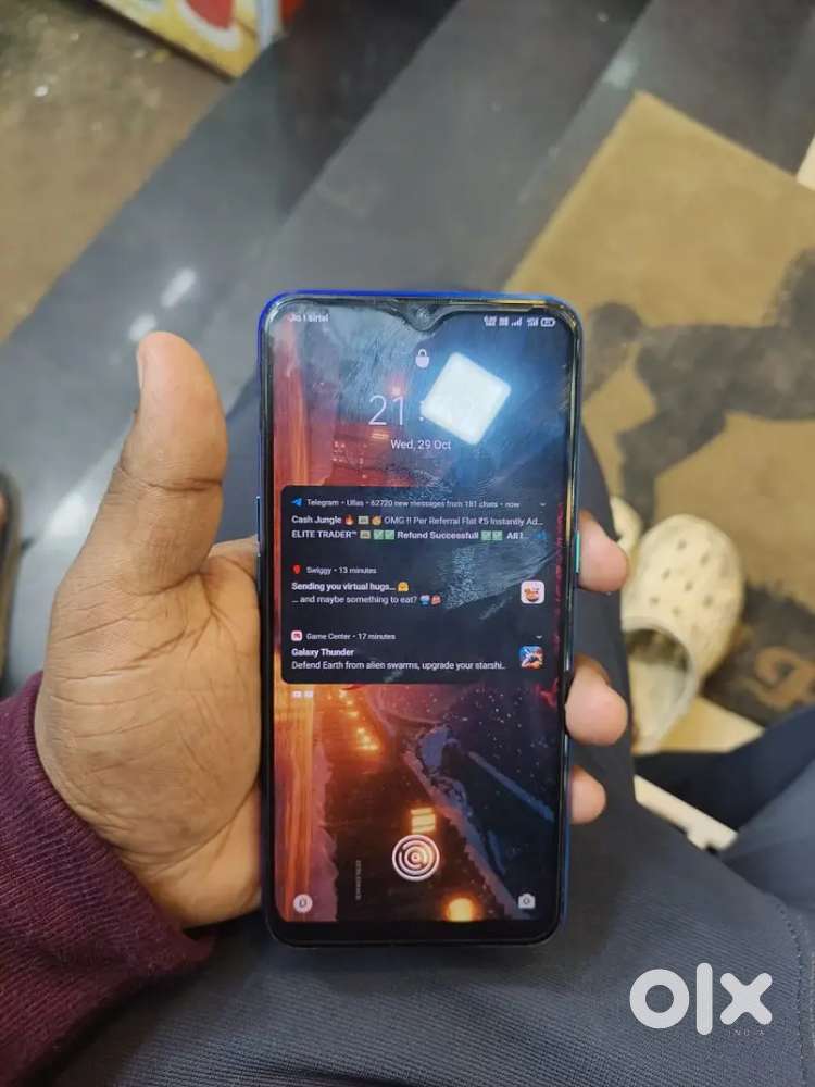 Brand.           Realme xt