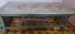 Ek table lakadi ki